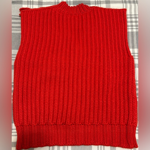 Wool vest by Valentino - Picture 7 of 10